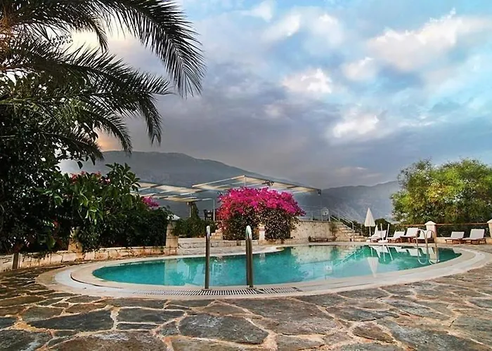 Korsan Ada Hotell 2*