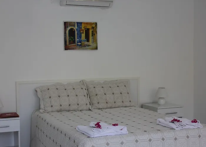 Korsan Ada Hotell Kaş