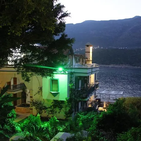 Korsan Ada 2* Kaş